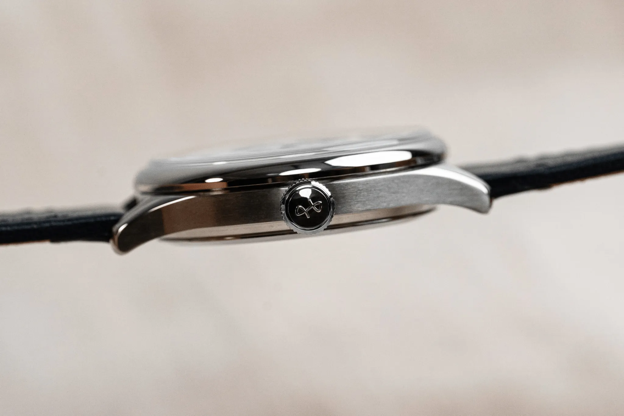 1968 Mechanical, Steel / White & Rose Gold