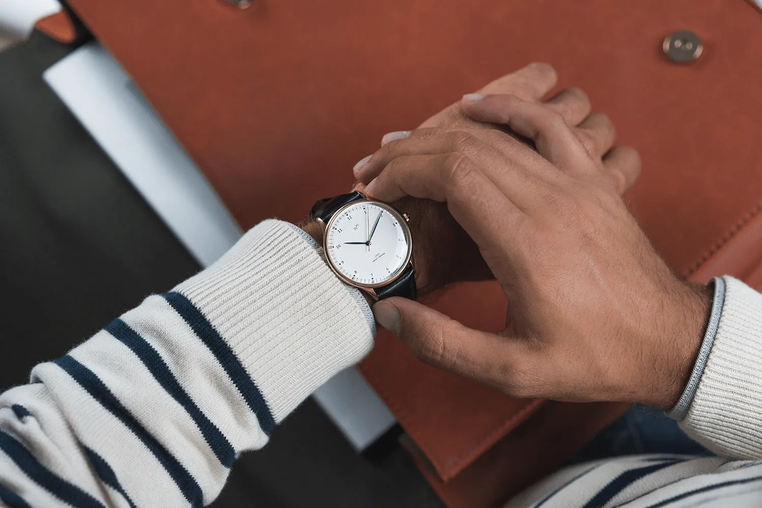 1969 Vintage, Gold / White – 39mm
