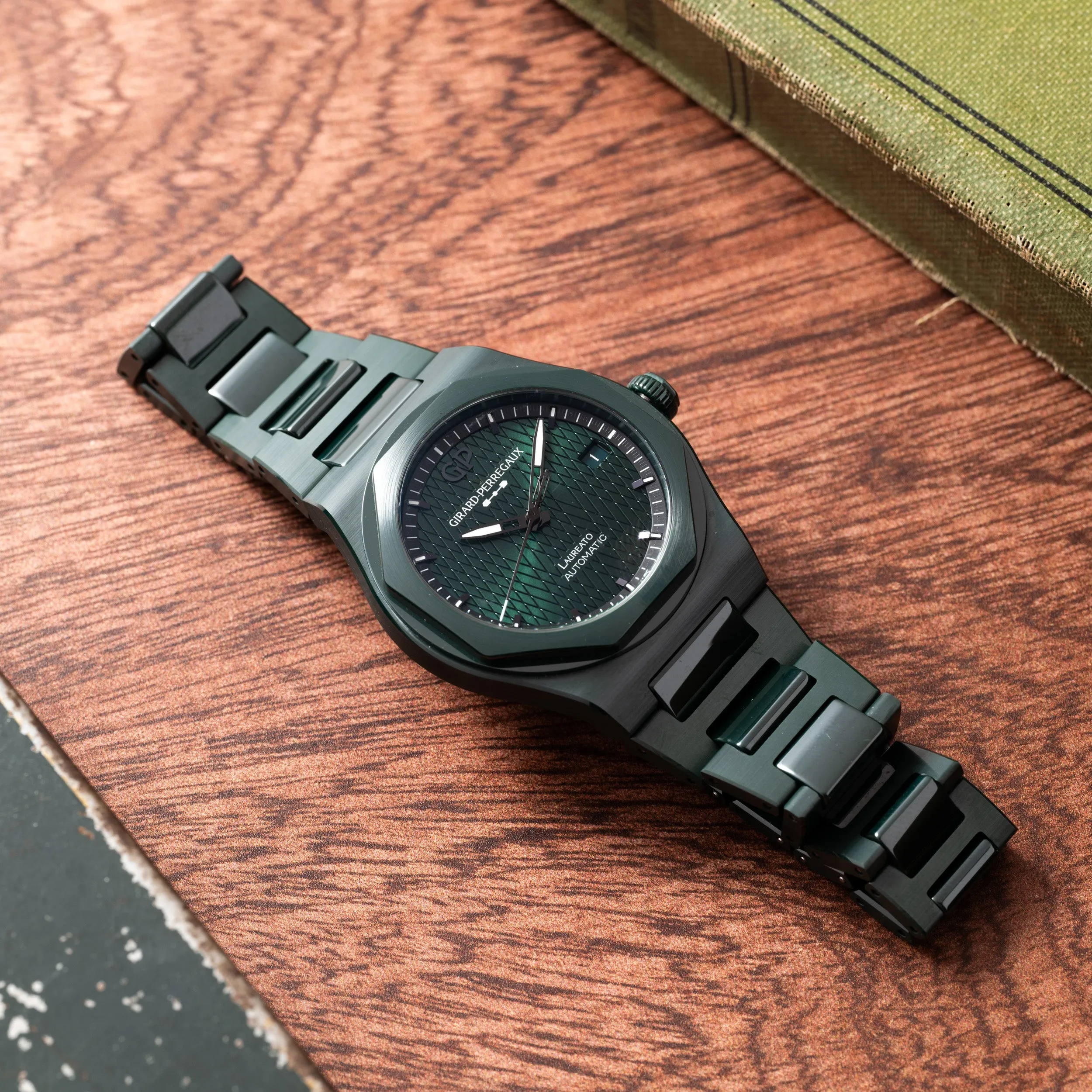 Girard Perregaux Laureato Green Ceramic Aston Martin Edition