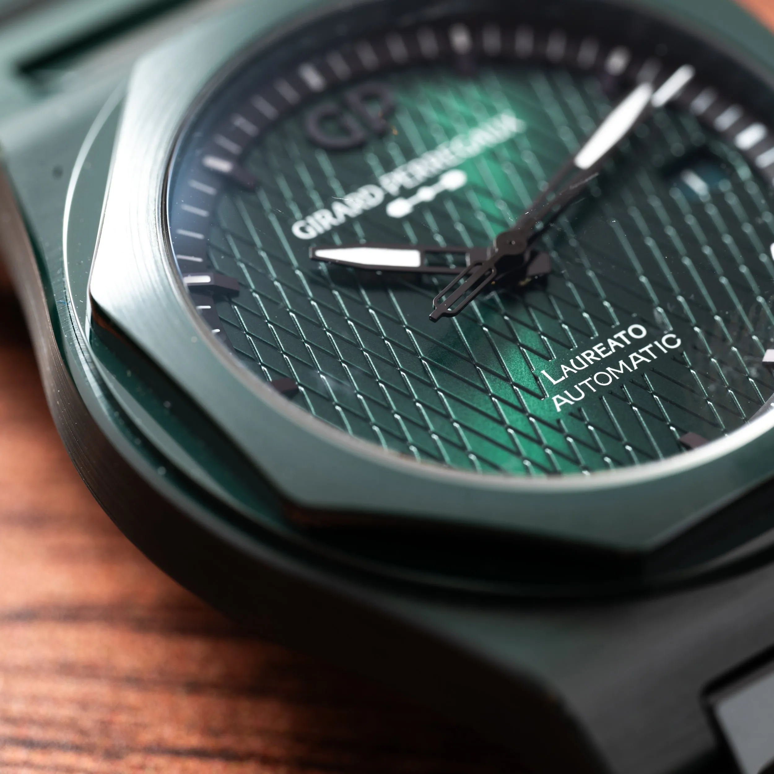 Girard Perregaux Laureato Green Ceramic Aston Martin Edition