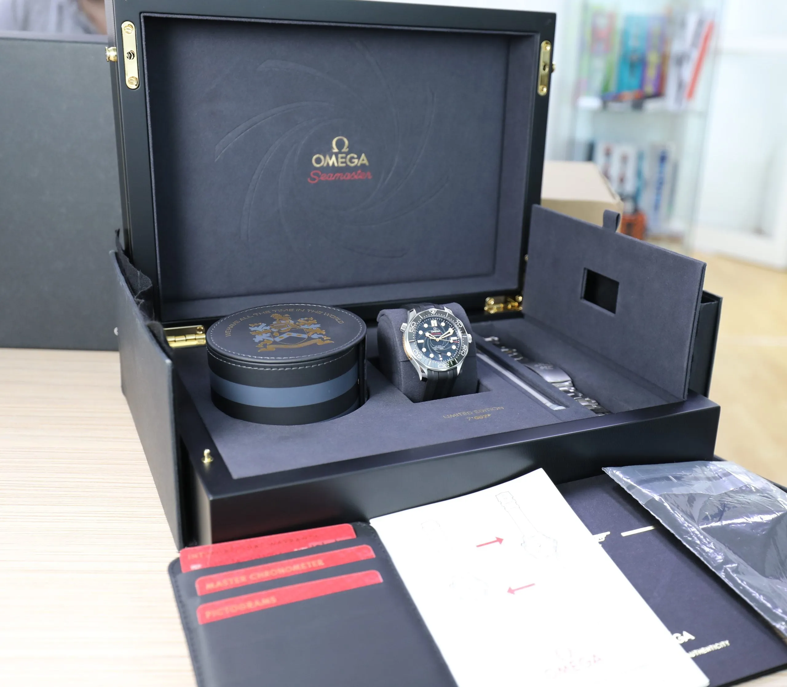 Omega Seamaster Diver 300M James Bond Anniversary Limited Edition – Unworn in stickers Full Set