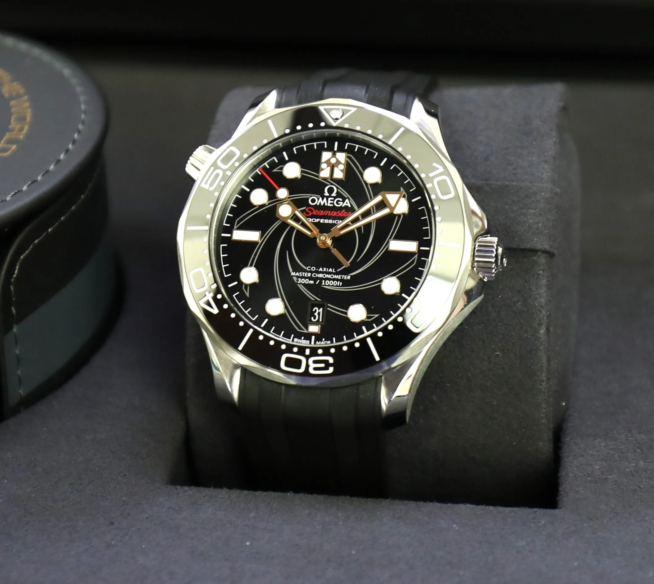 Omega Seamaster Diver 300M James Bond Anniversary Limited Edition – Unworn in stickers Full Set