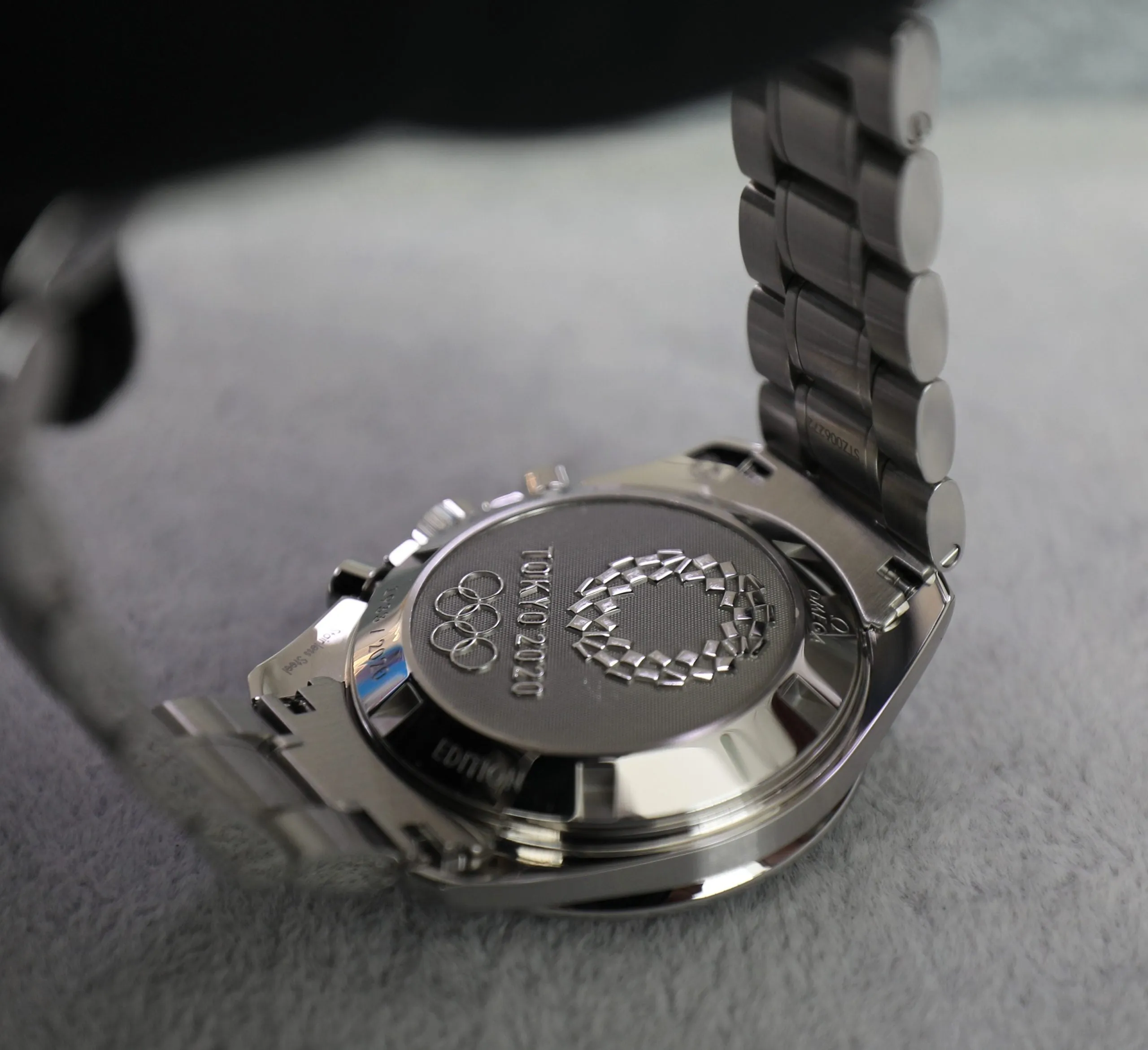 Omega Speedmaster 2020 Tokyo – Panda Dial – 42mm – Limited Edition – Unworn Mint – Full Set
