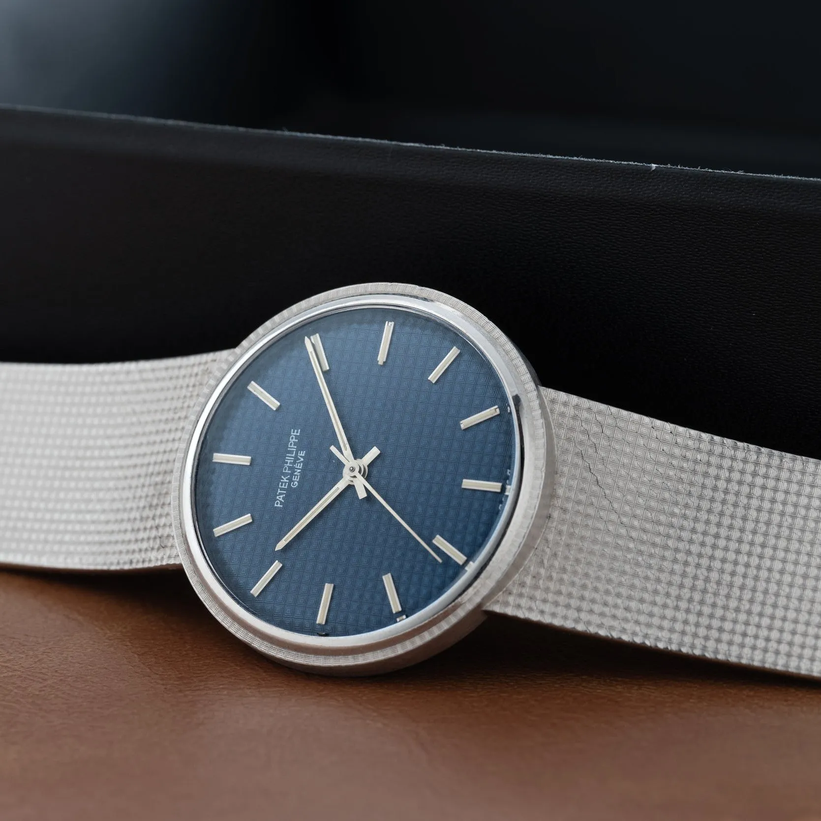 Patek Philippe Calatrava 'Backwind'